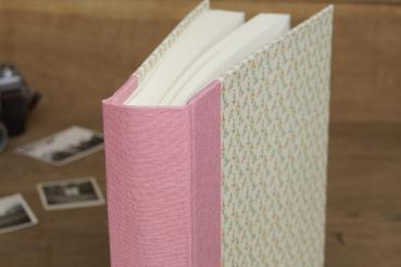 Original "Schreibweise" photo album with dainty flower pattern pink
